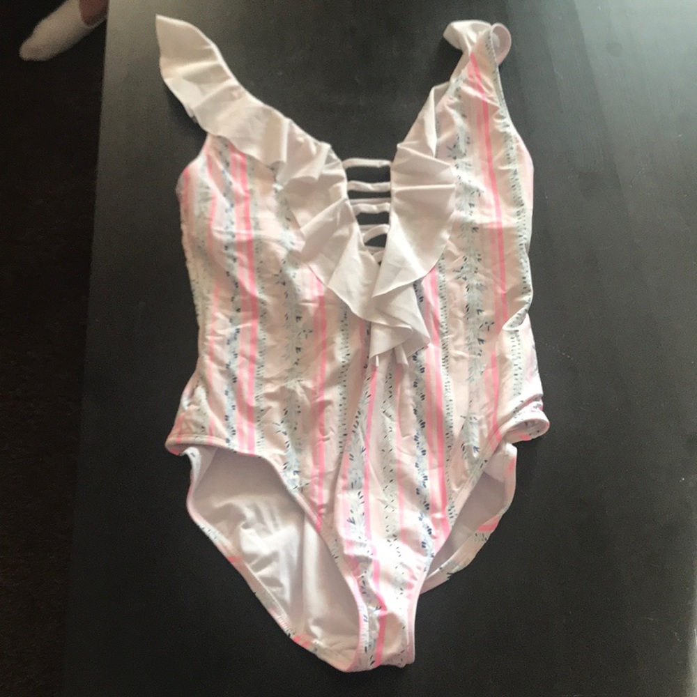 Womans lily pulitzer one piece swimsuit